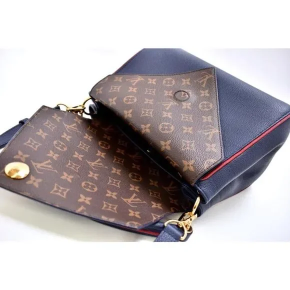 Louis Vuitton Monogram Double V Blue Marine Shoulder Bag